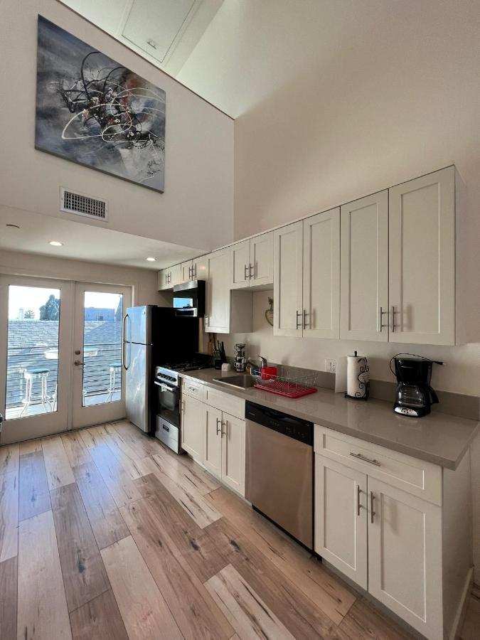 Modern One-bed Loft In Hollywood Sign View & Free Parking Appartement *